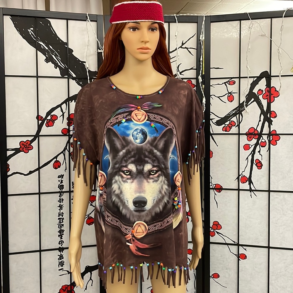 The Mountain Brown Wolf Graphic Fringe Top